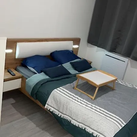 Moderne Refait A Neuf Proximite Centre Et Апартаменты